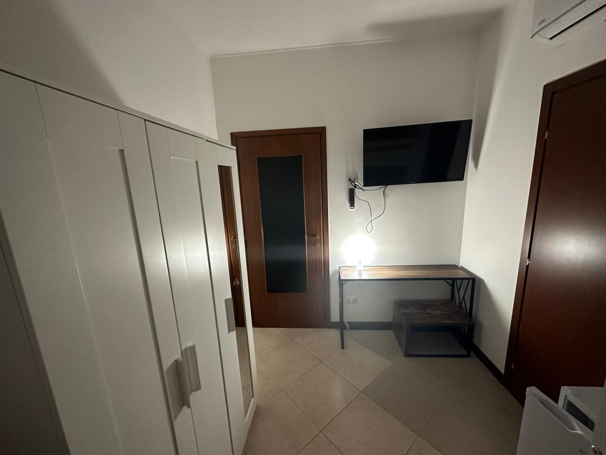 Gigli, Rooms Con Cucina In Comune E Terrazza Мілан Екстер'єр фото