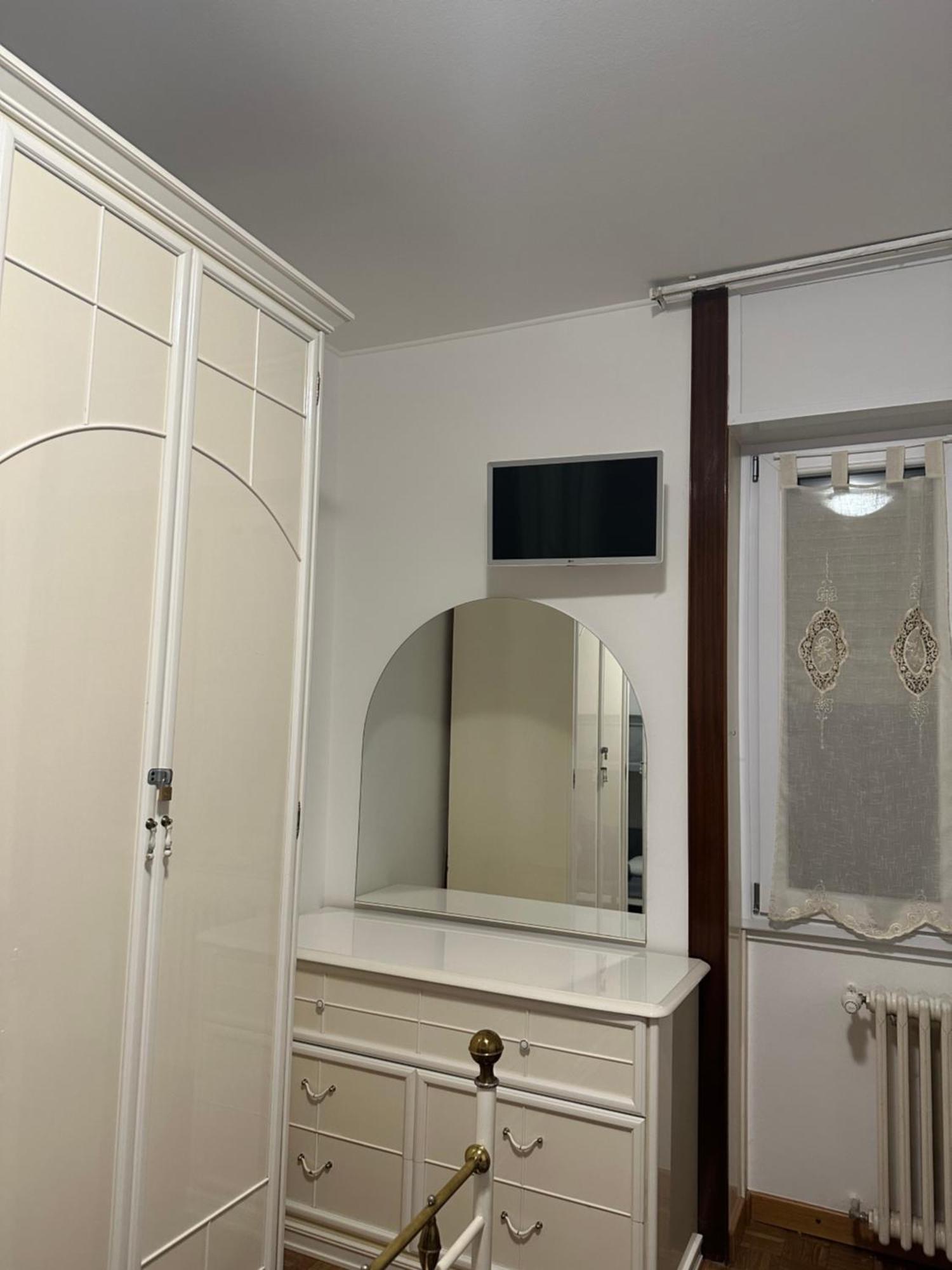 Gigli, Rooms Con Cucina In Comune E Terrazza Мілан Екстер'єр фото