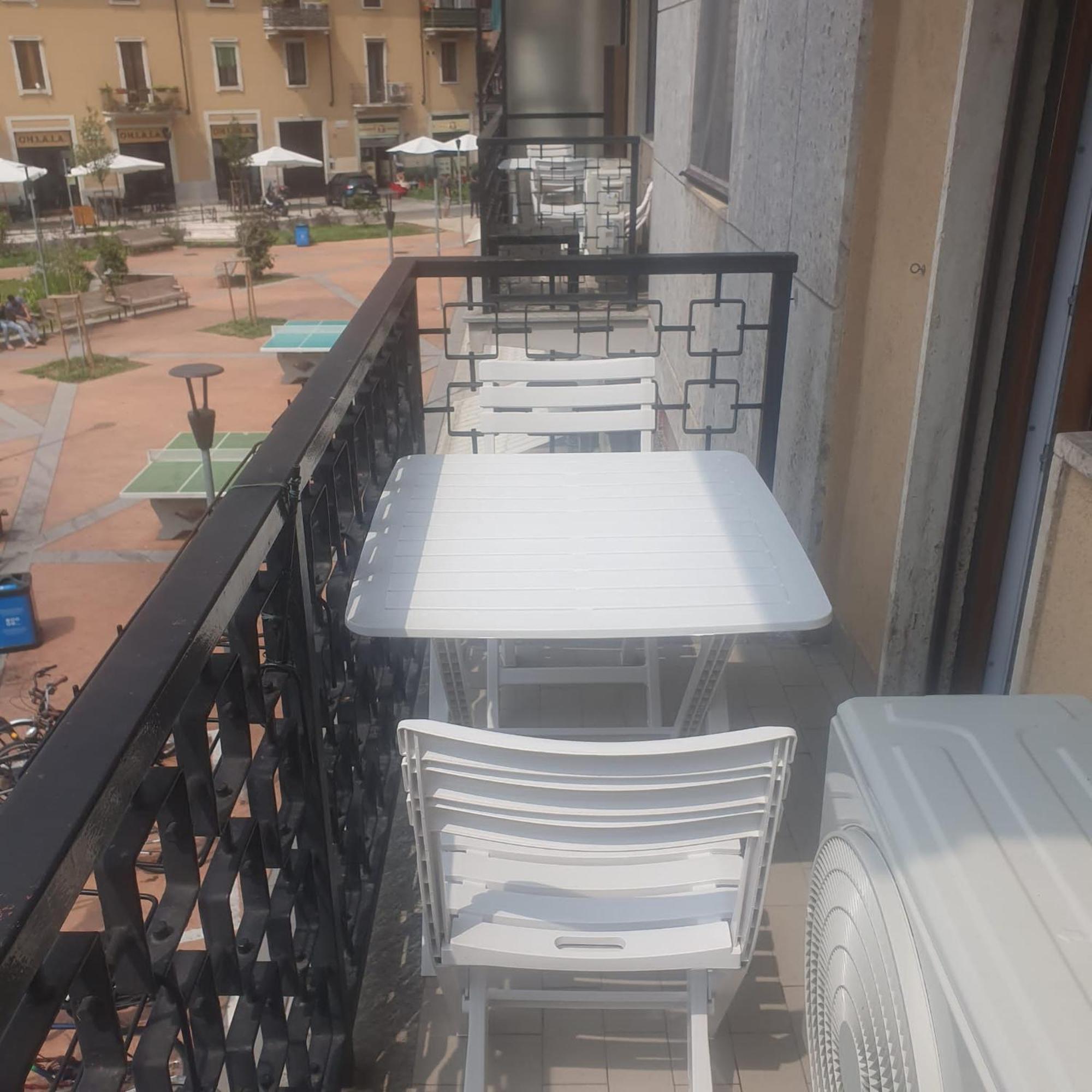 Gigli, Rooms Con Cucina In Comune E Terrazza Мілан Номер фото